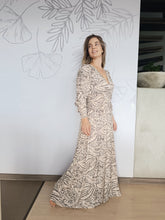 Cargar imagen en el visor de la galería, Vestido Esmeralda gris
