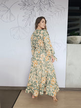 Cargar imagen en el visor de la galería, Vestido Boleda verde naranja
